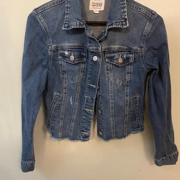 Size small Jean jacket - Picture 3 of 3